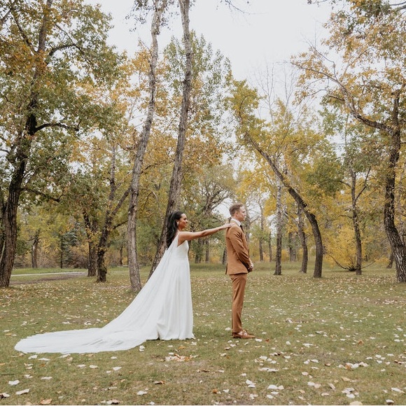 Alyssa Kristin pearl wings - Picture 11 of 14